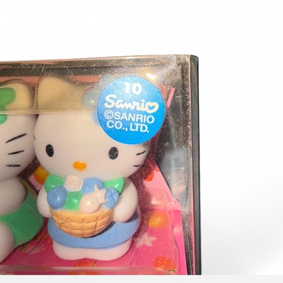 HELLO KITTY 5 piece 2002 Fruit Doll Set - Pink and White collectible - Picture 9 of 10